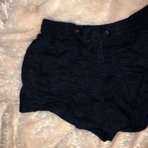 Navy blue gap shorts!